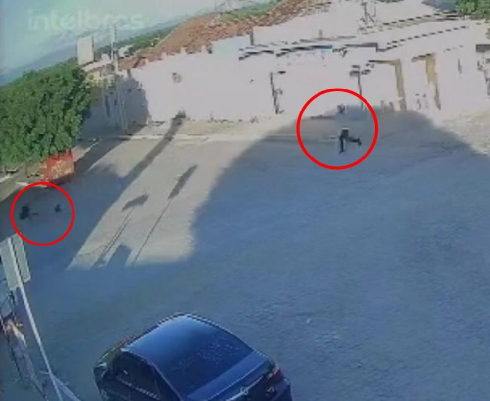 Vídeo: Homem sofre tentativa de homicídio na manhã desta quarta-feira (17), em Quixaba. VÍDEO