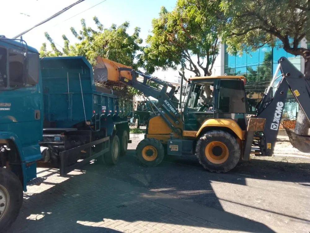 SEINFRA realiza ações intensivas de manutenção urbana em Patos