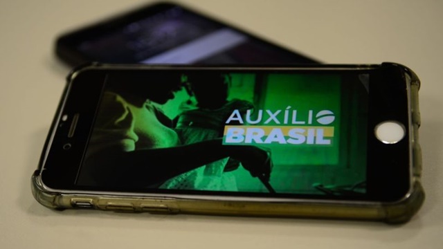 Cadastro do Auxílio Brasil possuía mais de 1 milhão de mortos 