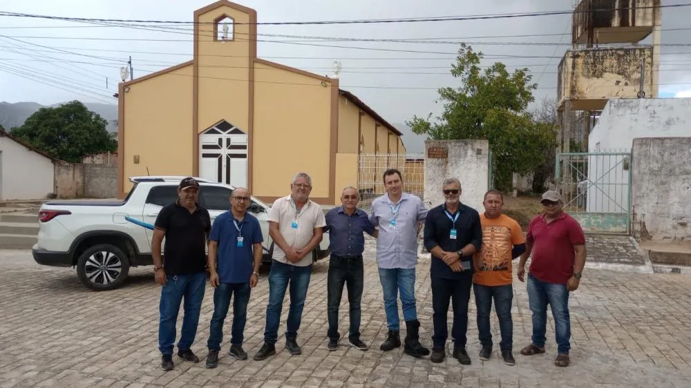 Prefeito Jucélio recebe representantes da CAGEPA para discutir abastecimento em Mãe d’Água