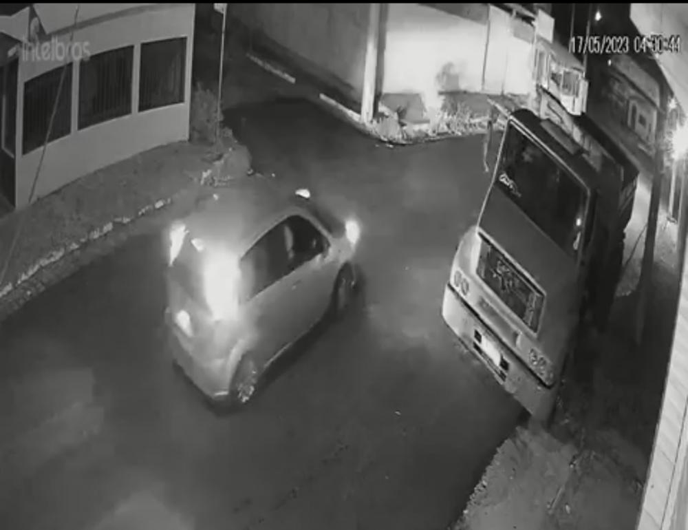 Homens encapuzados furtam adega e frigorífico, em Desterro