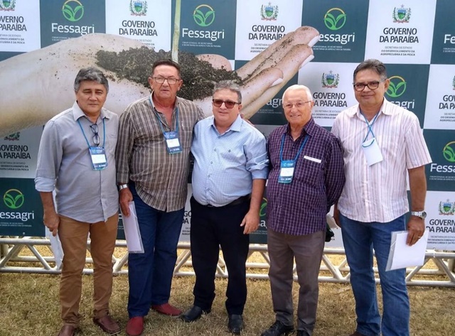São José de Espinharas-PB marca presença na instalação do Fórum Estadual de Secretários Municipais de Agricultura. Veja