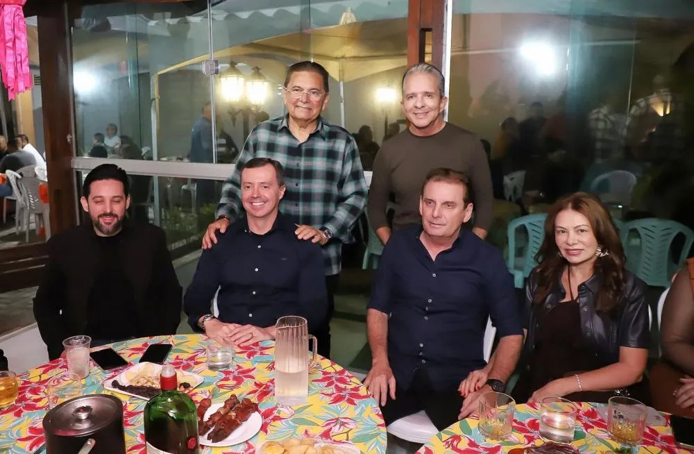 Nabor prestigia Arraial do Cariri em Pocinhos a convite do deputado Adriano Galdino