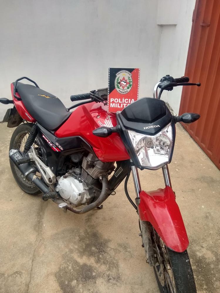 POLÍCIA MILITAR RECUPERA MOTO COM REGISTRO DE ROUBO NA OPERAÇÃO PARADIGMA EM SANTA LUZIA-PB