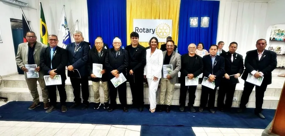 Nova diretoria do Rotary Club Patos Norte é empossada para gestão 2025-26