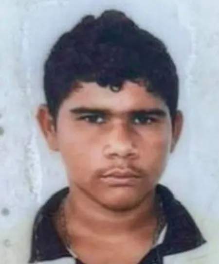 Jovem é levado a força de casa e assassinado com mais de 30 tiros na Grande JP