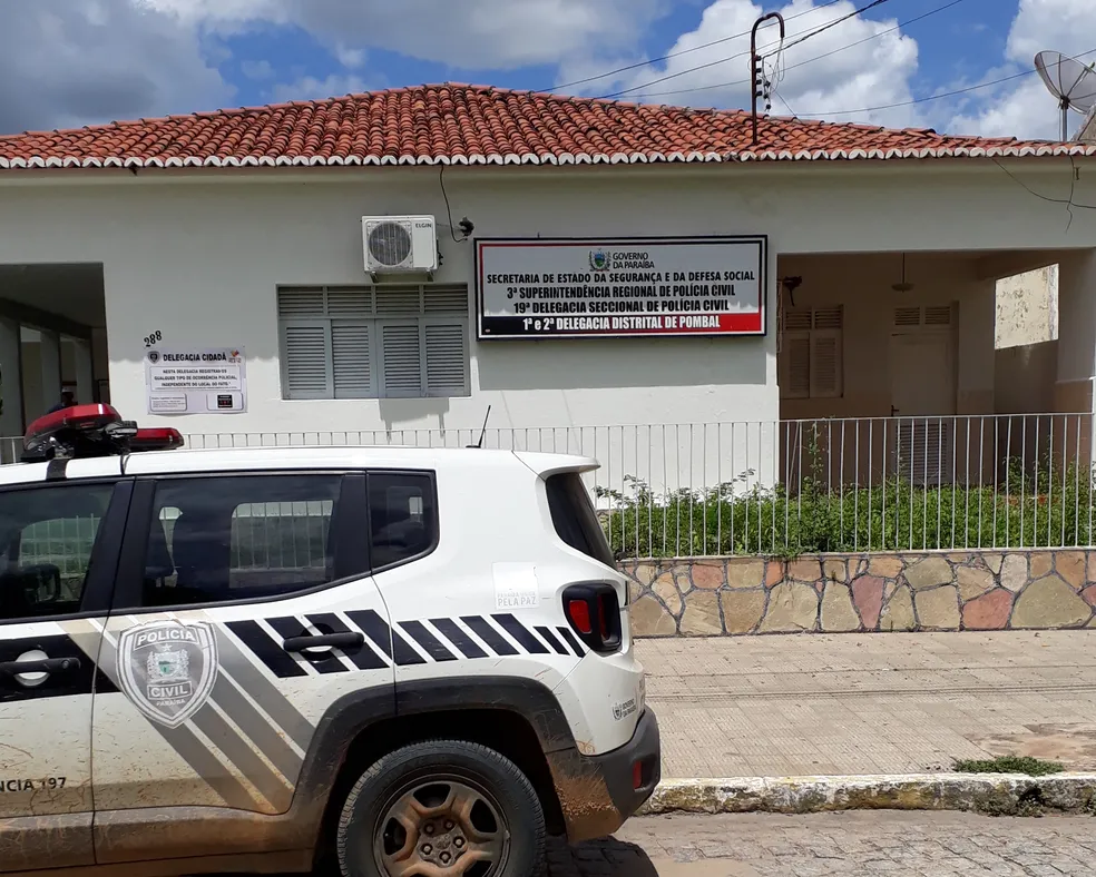 Professor universitário é suspeito de agredir companheira de 16 anos e mantê-la em cárcere privado