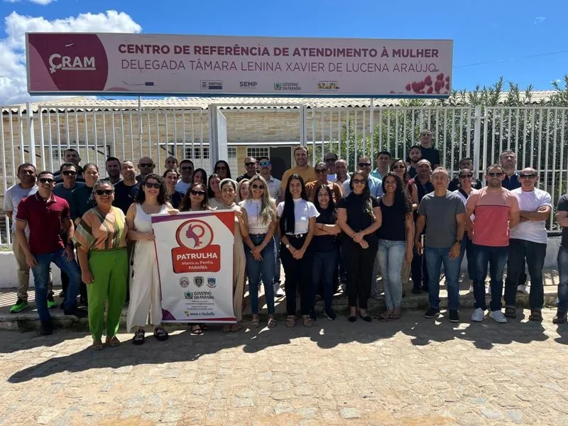 Equipe que participa do curso de capacitação da Patrulha Maria da Penha faz visita técnica no CRAM de Patos