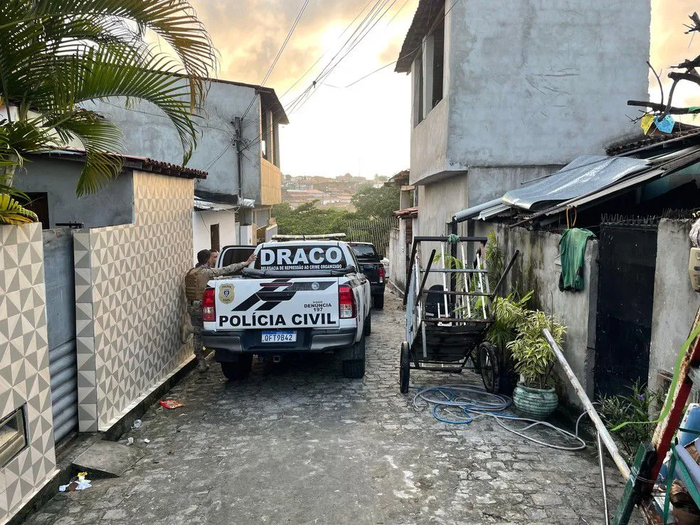 Gerente de facção acusado de homicídio é preso durante operação policial