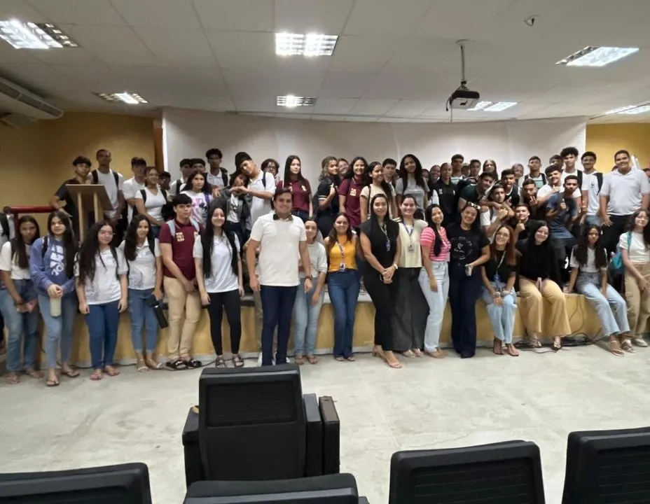 Agosto das Juventudes tem início em Patos com ação voltada à saúde mental de adolescentes