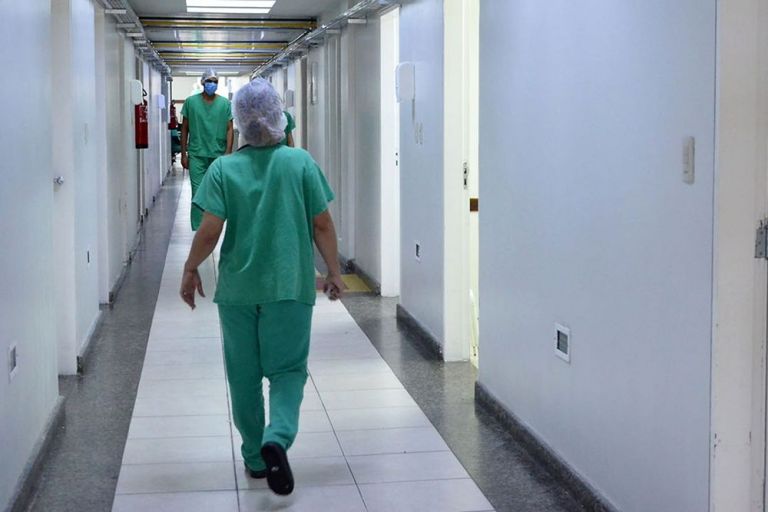 Câmara instaura comissão para analisar PEC sobre piso da enfermagem