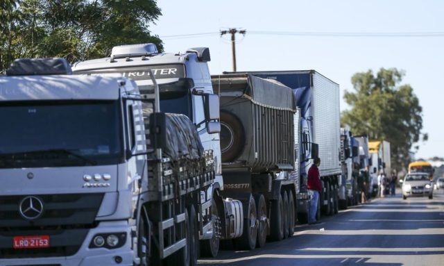 CGU aponta pagamento indevido de quase R$ 2 bilhões a caminhoneiros e taxistas 