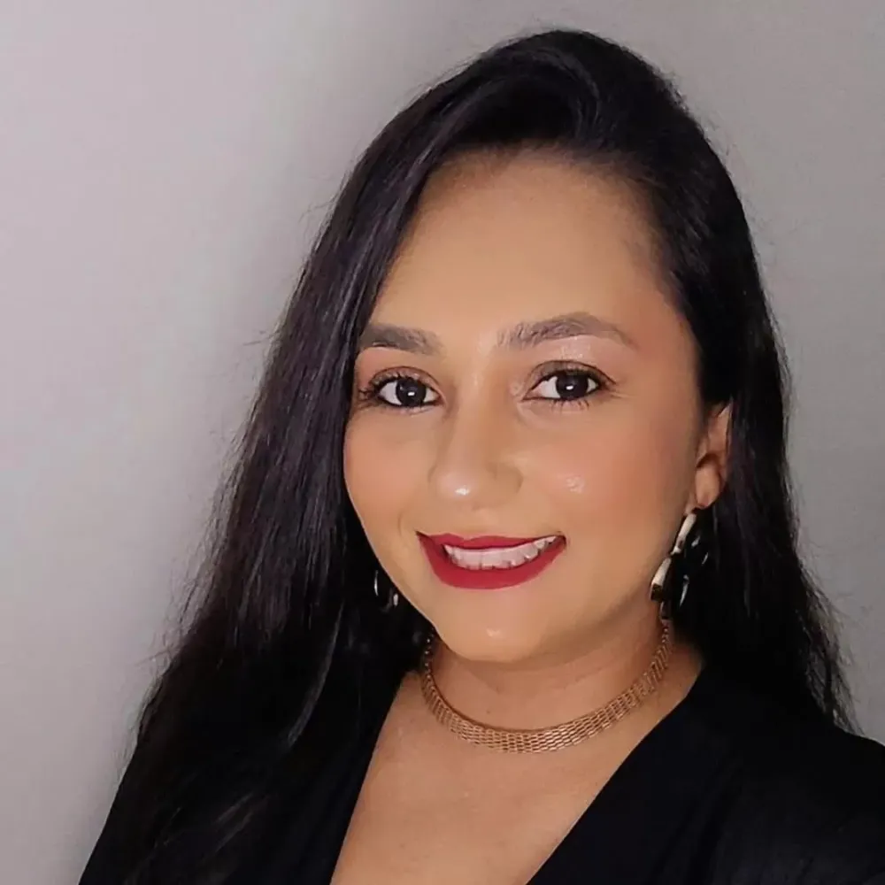 Patos lamenta morte prematura da professora Anna Glícia