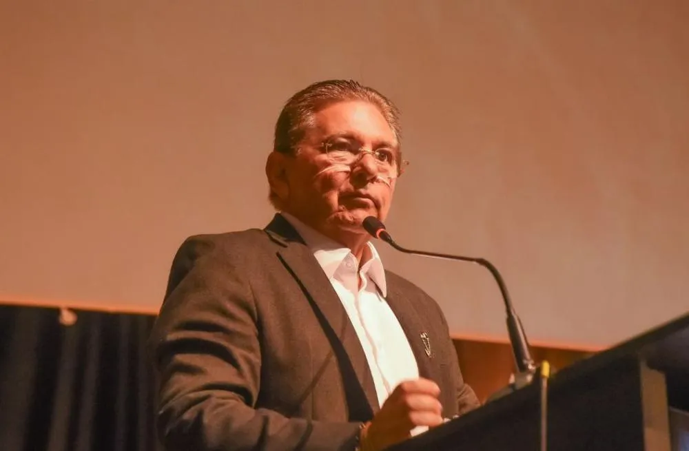 Adriano Galdino reage a insinuações e reafirma independência política em meio à corrida para 2026