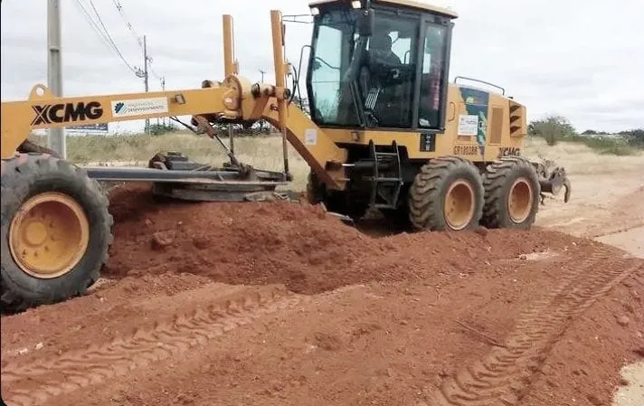 SEINFRA intensifica ações de manutenção e limpeza em diversos bairros de Patos nesta quinta-feira (28)