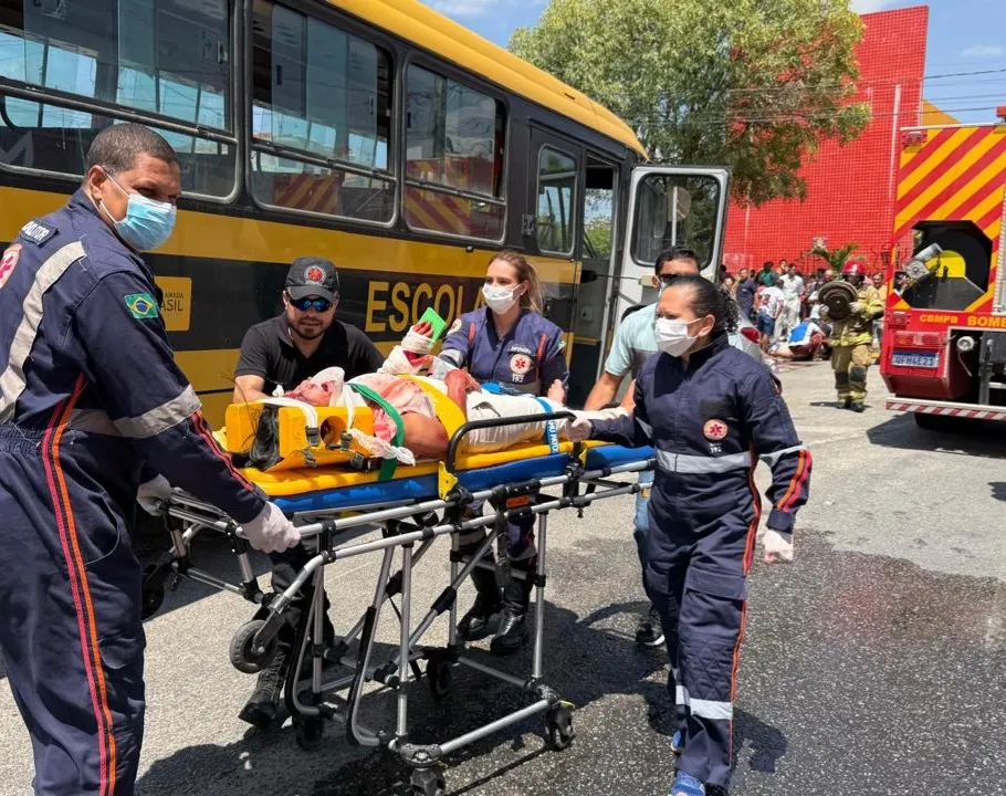 Aniversário de 19 anos do SAMU em Patos é celebrado com encenação realística