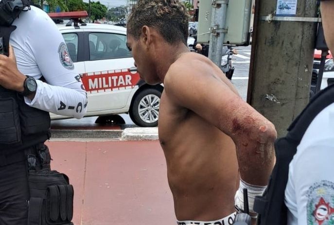 Vídeo: PM evita homicídio em praia de João Pessoa