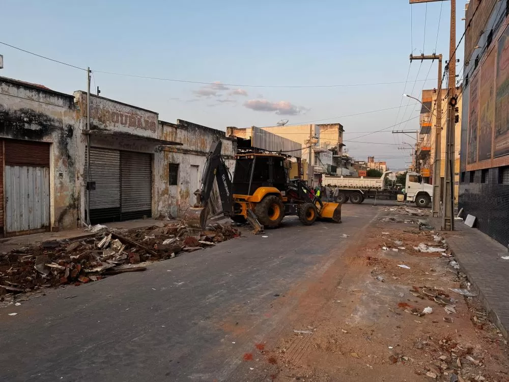 Prefeitura de Patos realoca feirantes e inicia melhorias na Rua José Genuíno