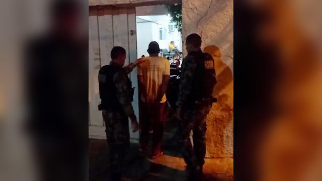 O caso foi descoberto pela tia das garotas que levou a denúncia ao Conselho Tutelar e, consequentemente à polícia.