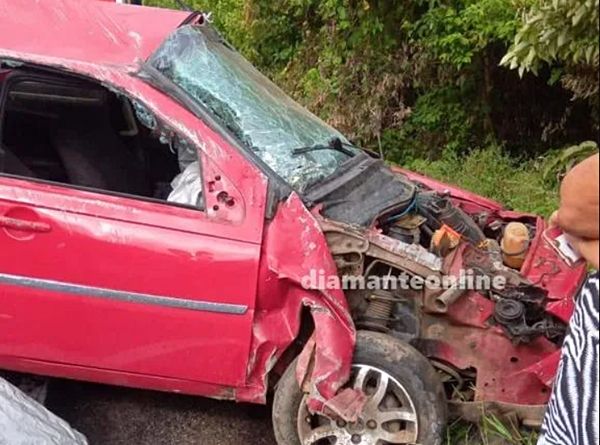Homem morre após capotar carro em rodovia de Ibiara; vítima ficou embaixo da roda