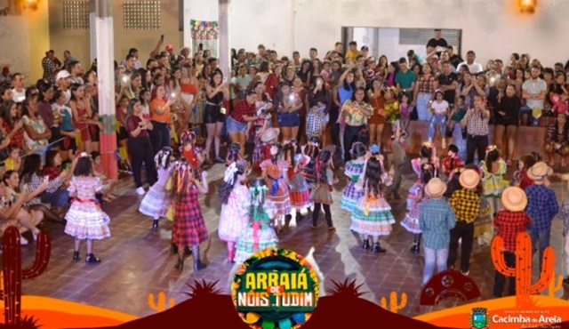 Arraiá de Nóis Tudim brilha e encanta a população de Cacimba de Areia