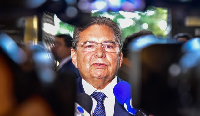 Adriano Galdino destaca postura de João por cirurgia pelo SUS: “mostra ética e decência” 