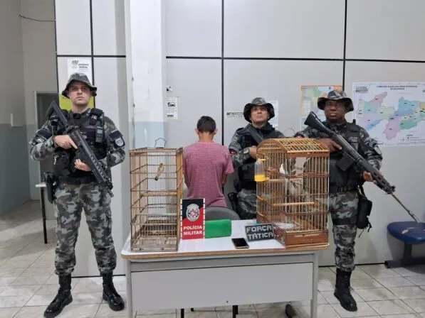 Polícia Militar prende suspeito de tráfico de drogas e apreende drogas e aves silvestres em Coremas