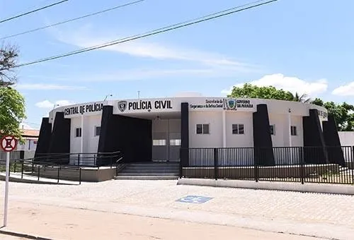 Homem é preso após espancar a própria esposa e ser flagrado pela polícia 