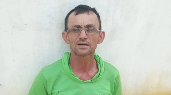 Homem morre atropelado por carro na noite deste domingo (26). Motorista foge do local