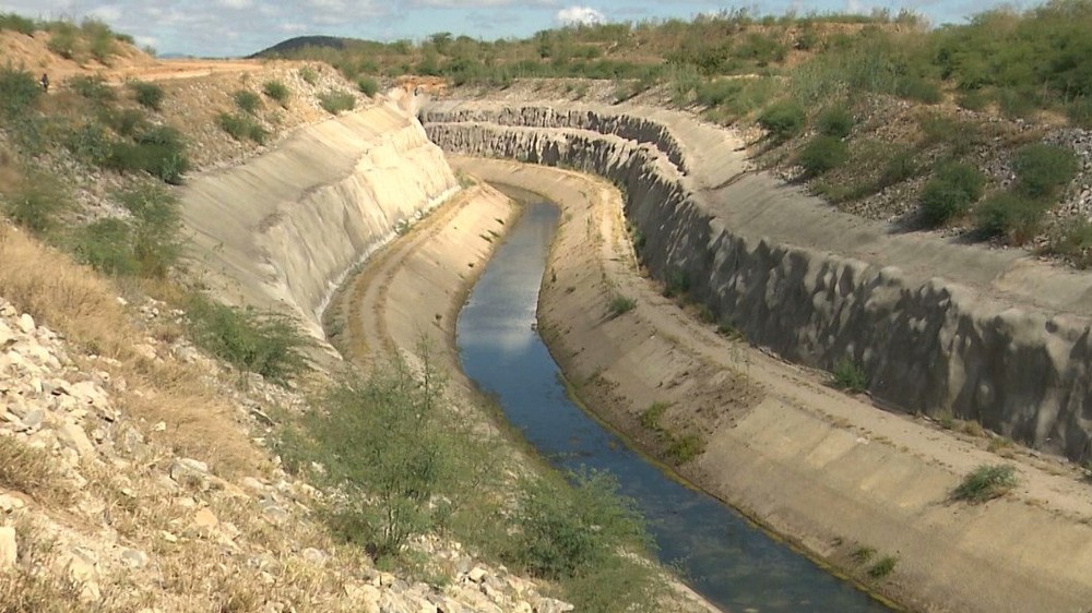 Inspeção volta a constatar lançamento de esgotos em canais da Transposição do Rio São Francisco