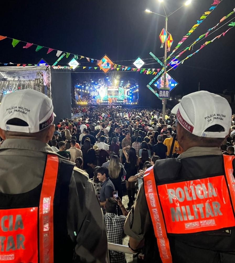 FORÇAS DE SEGURANÇA GARANTEM ABERTURA DO SÃO JOÃO EM CLIMA DE ALEGRIA E PAZ EM SANTA LUZIA-PB 