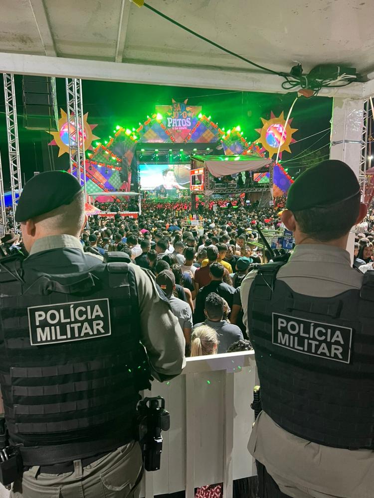 FORÇAS DE SEGURANÇA MANTÉM ESTRATÉGIAS E GARANTEM SEGURANÇA DE MAIS UMA NOITE DE FESTA EM PATOS PB.