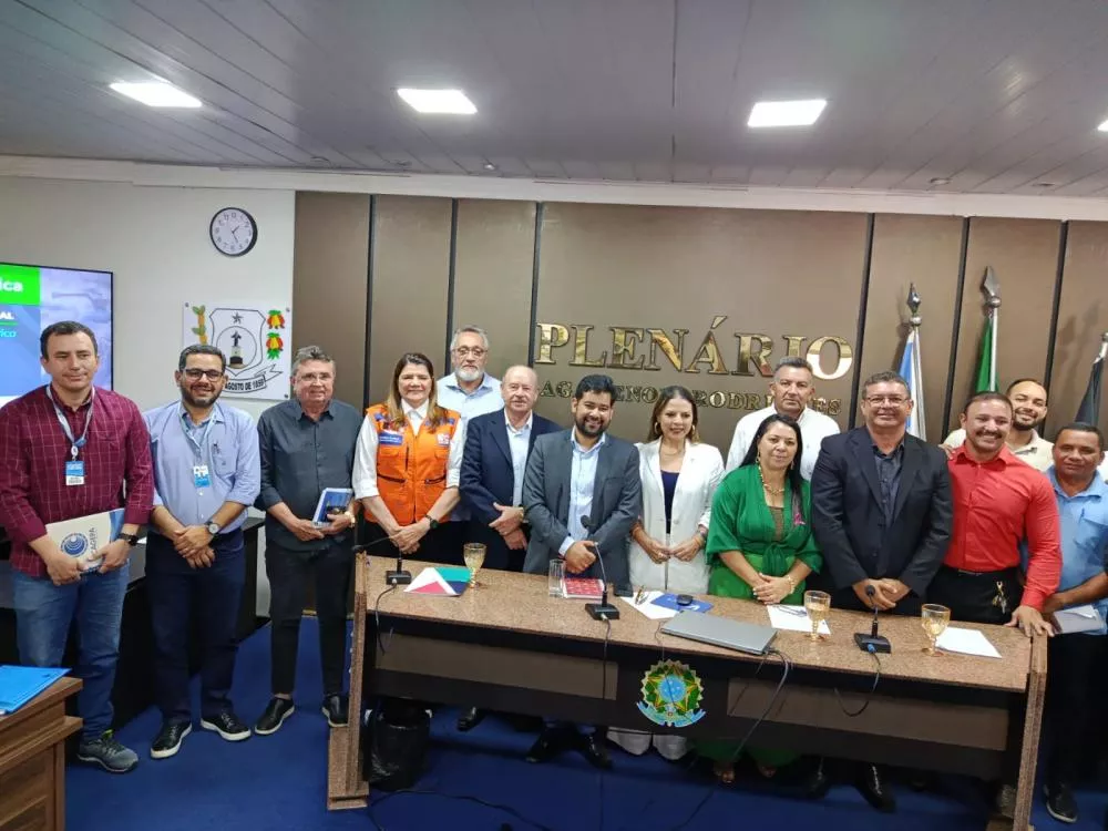 Águas da Adutora do Pajeú devem chegar a Teixeira até o dia 20 de dezembro; audiência pública debateu o tema