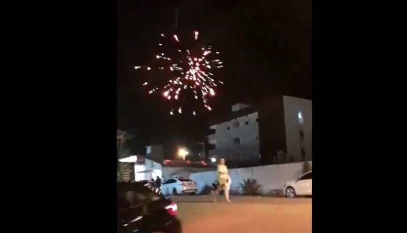 Soltura de fogos barulhentos geram polêmica durante abertura da festa na Paróquia de São Pedro, em Patos – Veja vídeo!