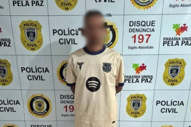Homem com mandado em aberto é preso ao procurar delegacia para saber se tinha pendência judicial