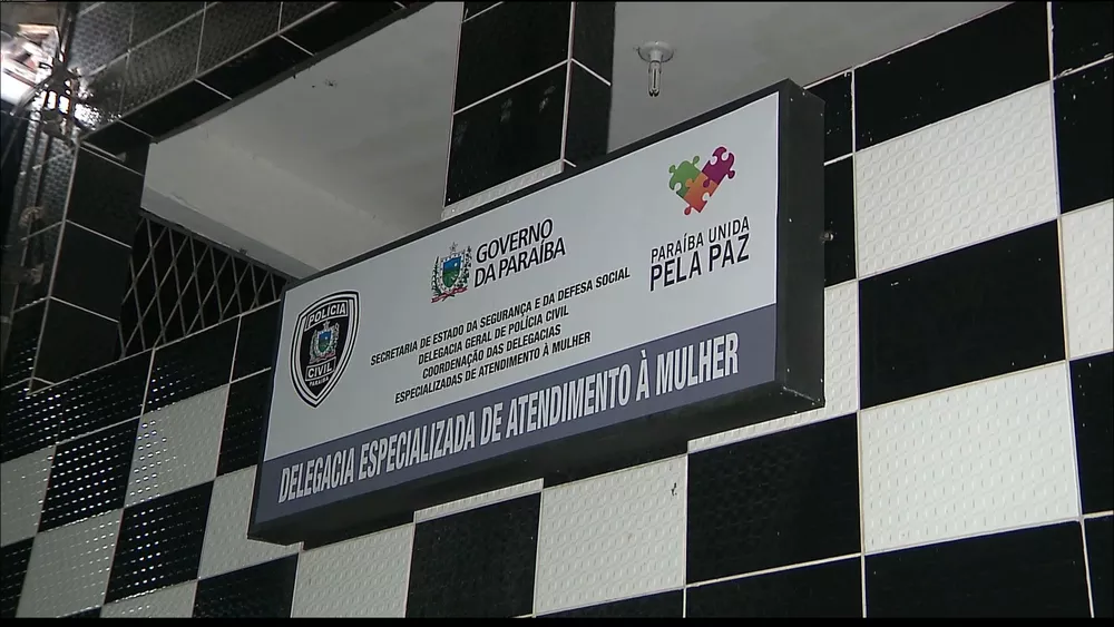 Homem é preso ao confessar estupro de criança de 9 anos após ser flagrado por câmeras 