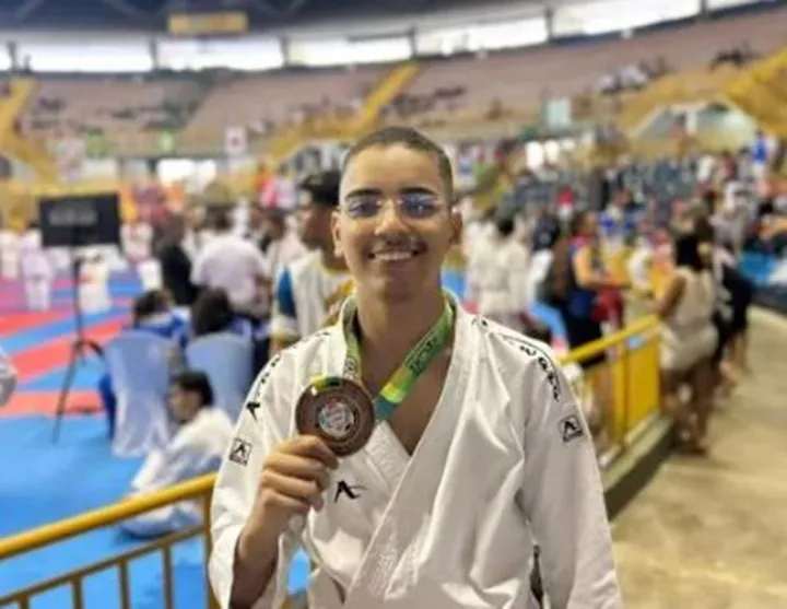 Aos 14 anos, Heitor da Silva conquista bronze no Brasileiro e garante vaga no Mundial, elevando o nome de Desterro no esporte nacional