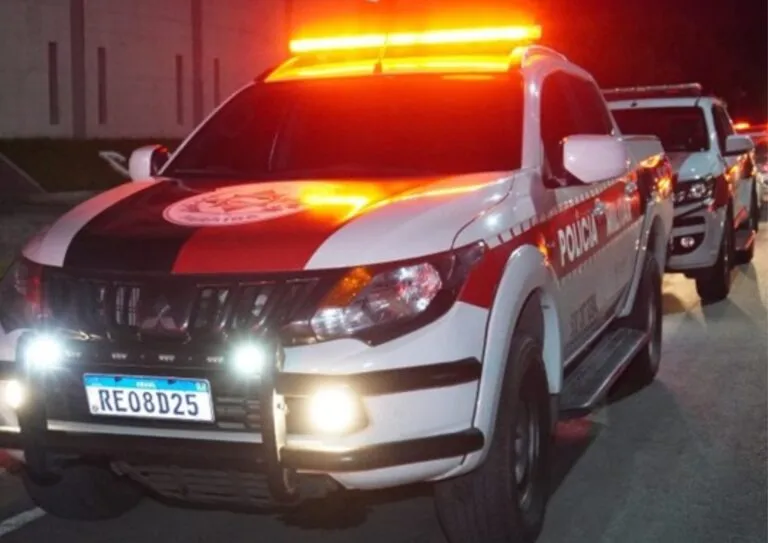 Polícia prende acusados de homicídio, estupro e extorsão na tarde deste sábado (22))