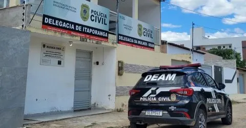 Homem é preso após tentar matar vítima com golpes de roçadeira em Itaporanga