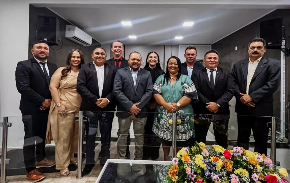 Em sessão solene, vereadores de Malta entregam comendas Padre Acácio e votos de aplauso em noite histórica