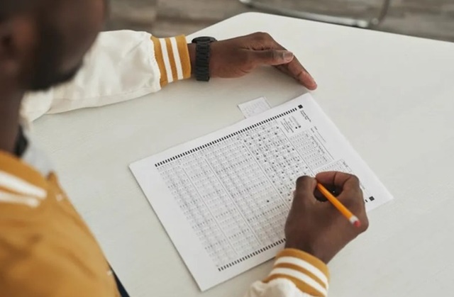 Cinco cidades da Paraíba estão com concursos abertos com salário de até $15 mil