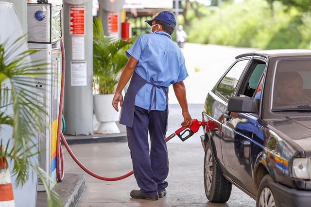 Gasolina e gás de cozinha devem ficar mais barato 