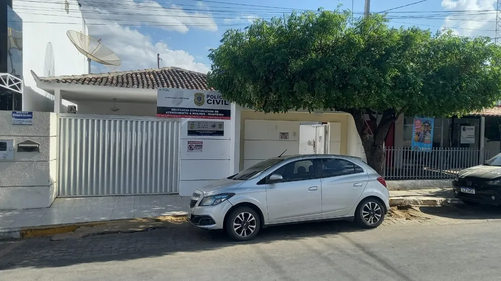 Homem é preso suspeito de estuprar enteada de 5 anos com autismo, em Monteiro