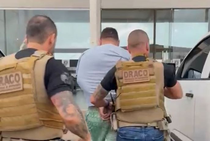 Dupla suspeita de lavagem de dinheiro e tráfico é presa, na PB