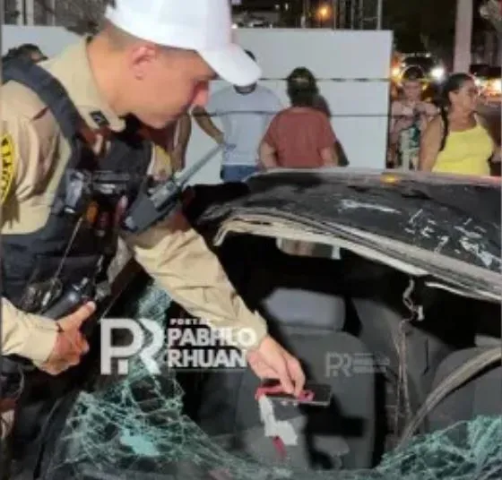 Celular encontrado em carro após acidente pode ajudar a identificar motorista que fugiu em Patos