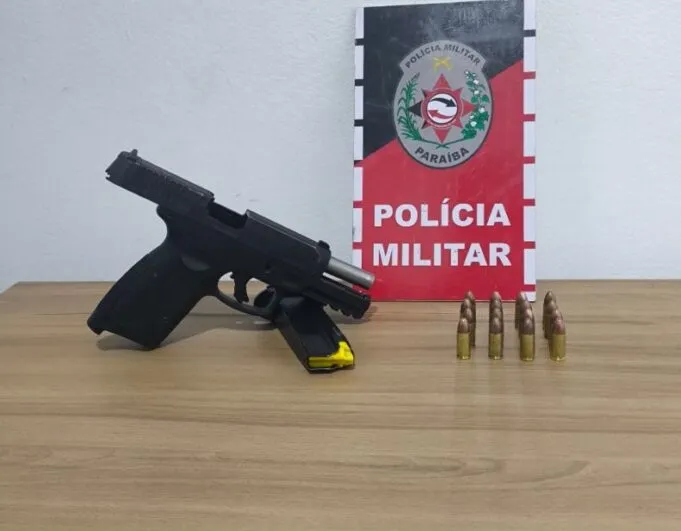Policial militar, mesmo de folga, atua com profissionalismo e apreende arma de fogo, em Patos