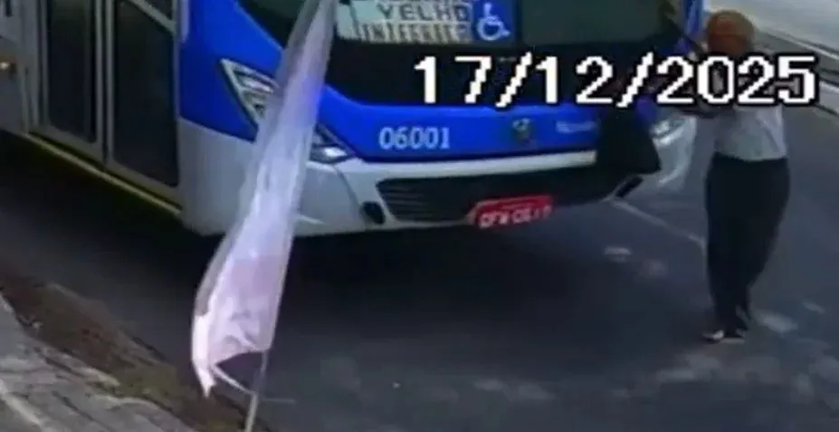 Morre idoso de 83 anos atropelado por ônibus na Avenida Cruz das Armas