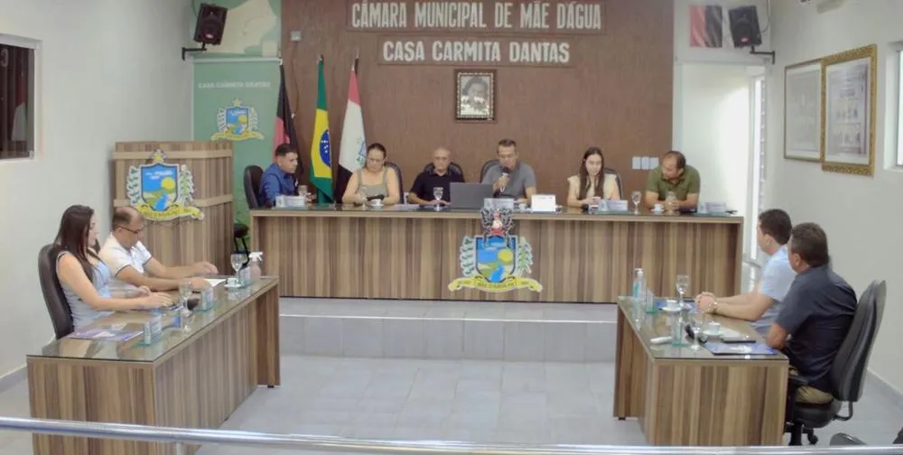 Câmara de Mãe D´água realiza sessão extraordinária e aprova por unanimidade importante Projeto de Lei para o município. 