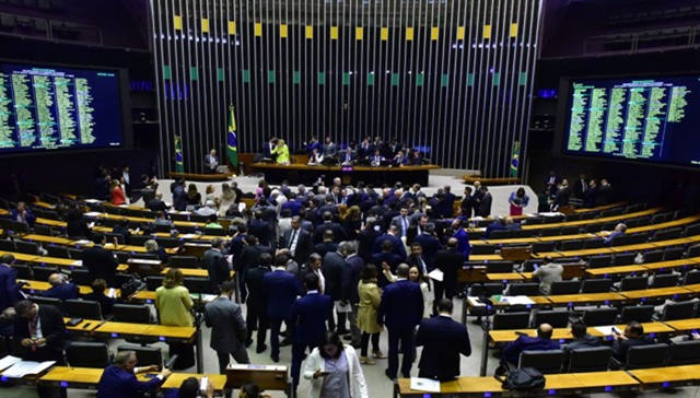  Câmara aprova Reforma Tributária em 1º turno; veja votos dos paraibanos