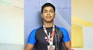 Adolescente de 16 anos é morto a tiros após ser retirado de casa à força em Cabedelo